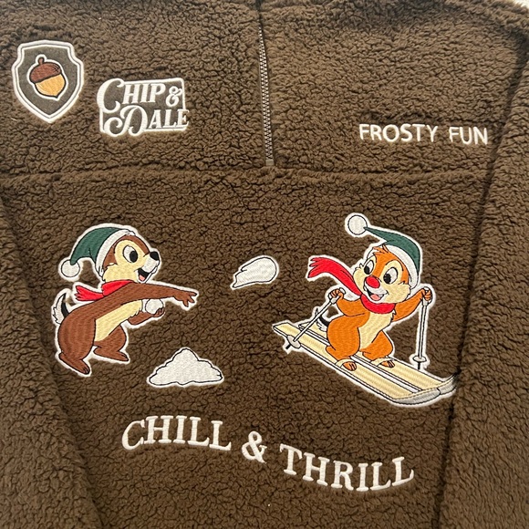 Disney CHIP & DALE Women's Winter Sherpa Fleece 1/4 Zip SMALL Embroidered NEW - Picture 2 of 4